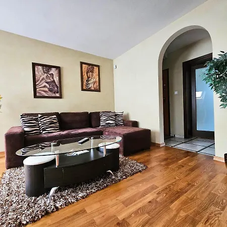 Rodzinny Brzozowa Centrum By Rentilopl Apartamento